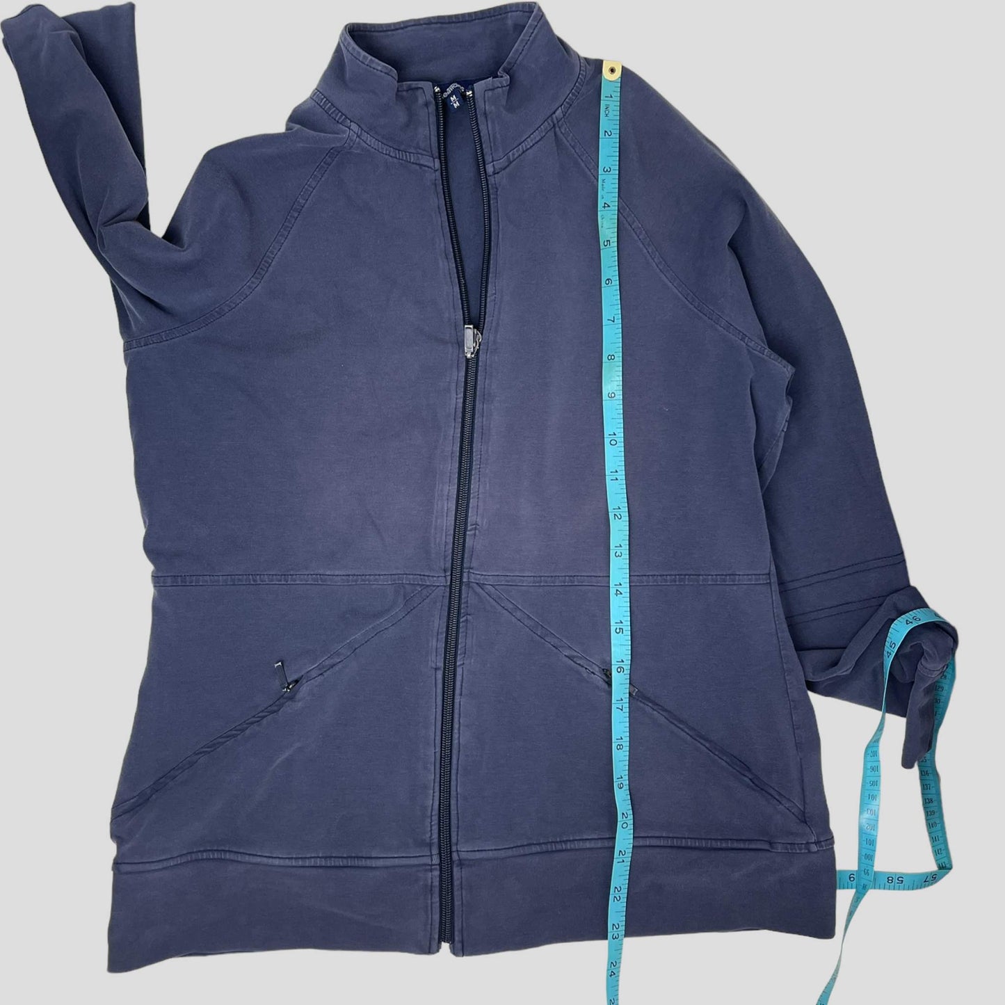 Reitmans zip-up cardigan