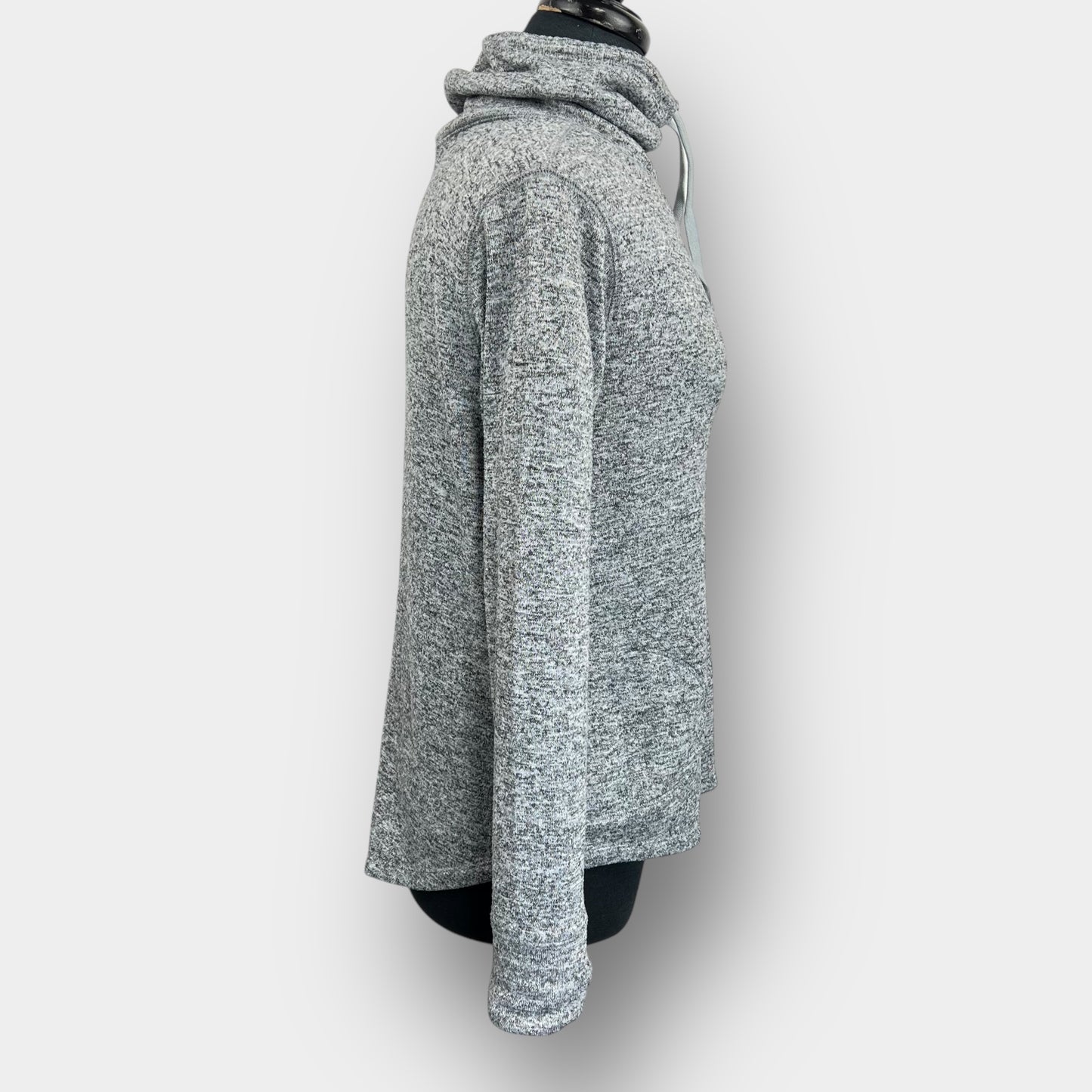 Old Navy sweater