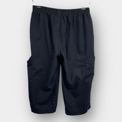 White Cross scrub short
