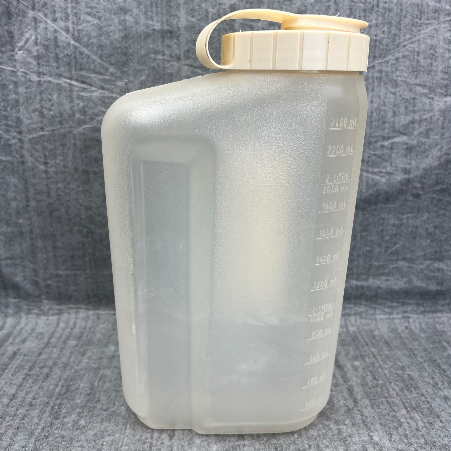 Rubbermaid pitcher