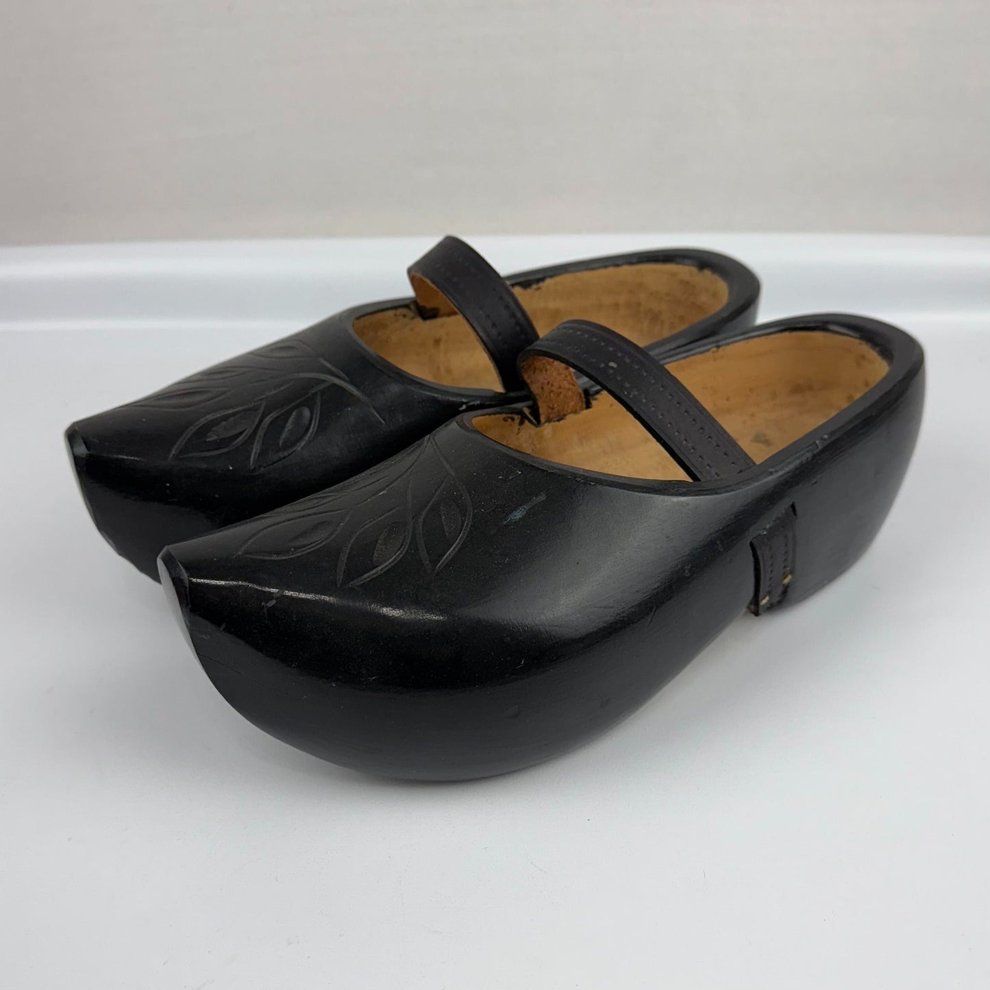 Van Der Meulen Mary Jane Carved Clogs
