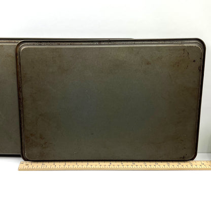 Baking sheets (set of 2)