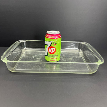 Vintage Pyrex #233-N Baking Dish