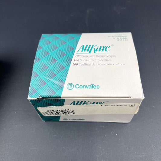 Protective barrier wipes