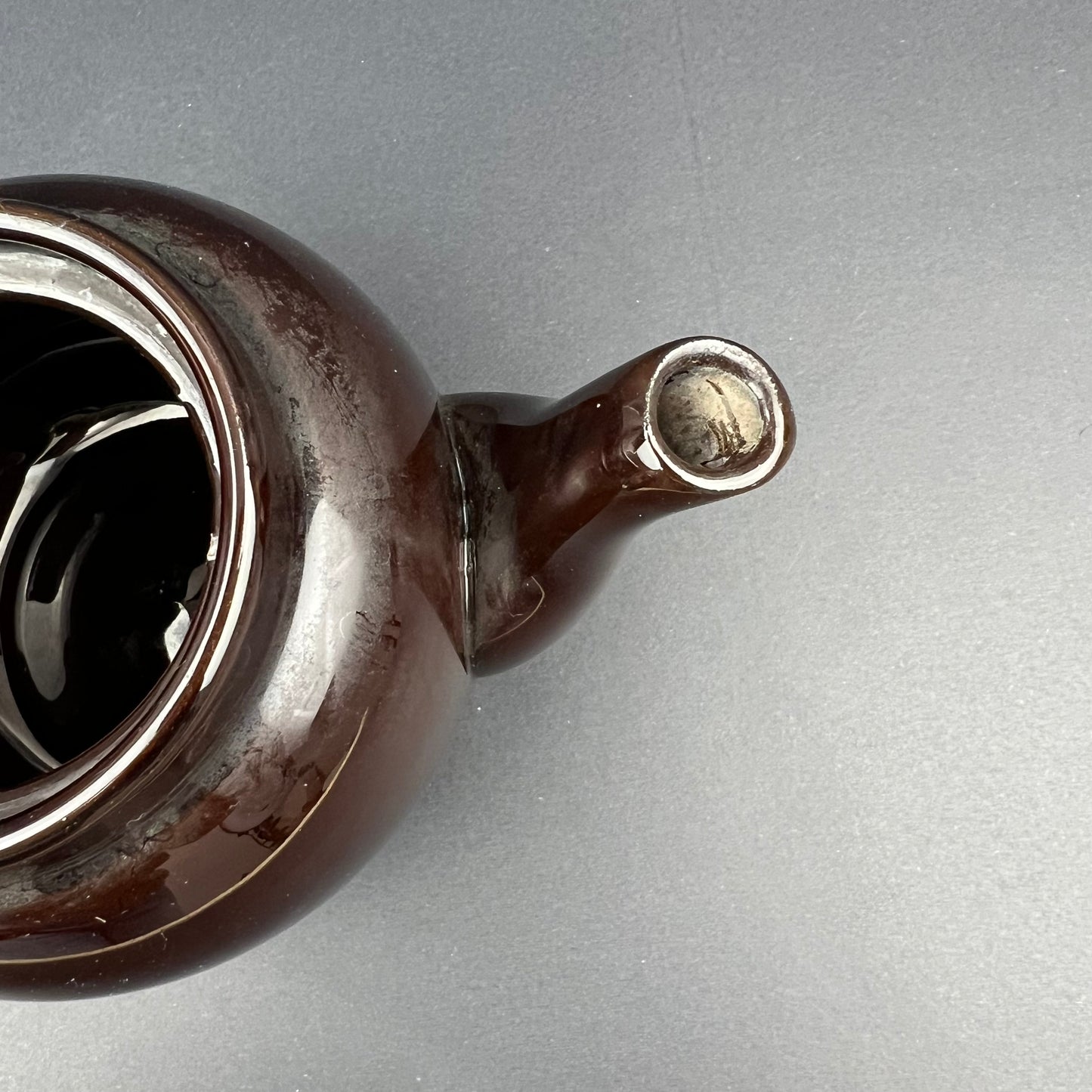 Ceramic teapot