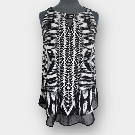 Lily Morgan sleeveless blouse