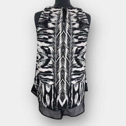 Lily Morgan sleeveless blouse