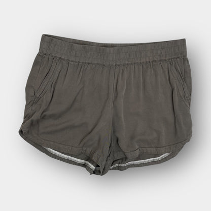 Maurices short