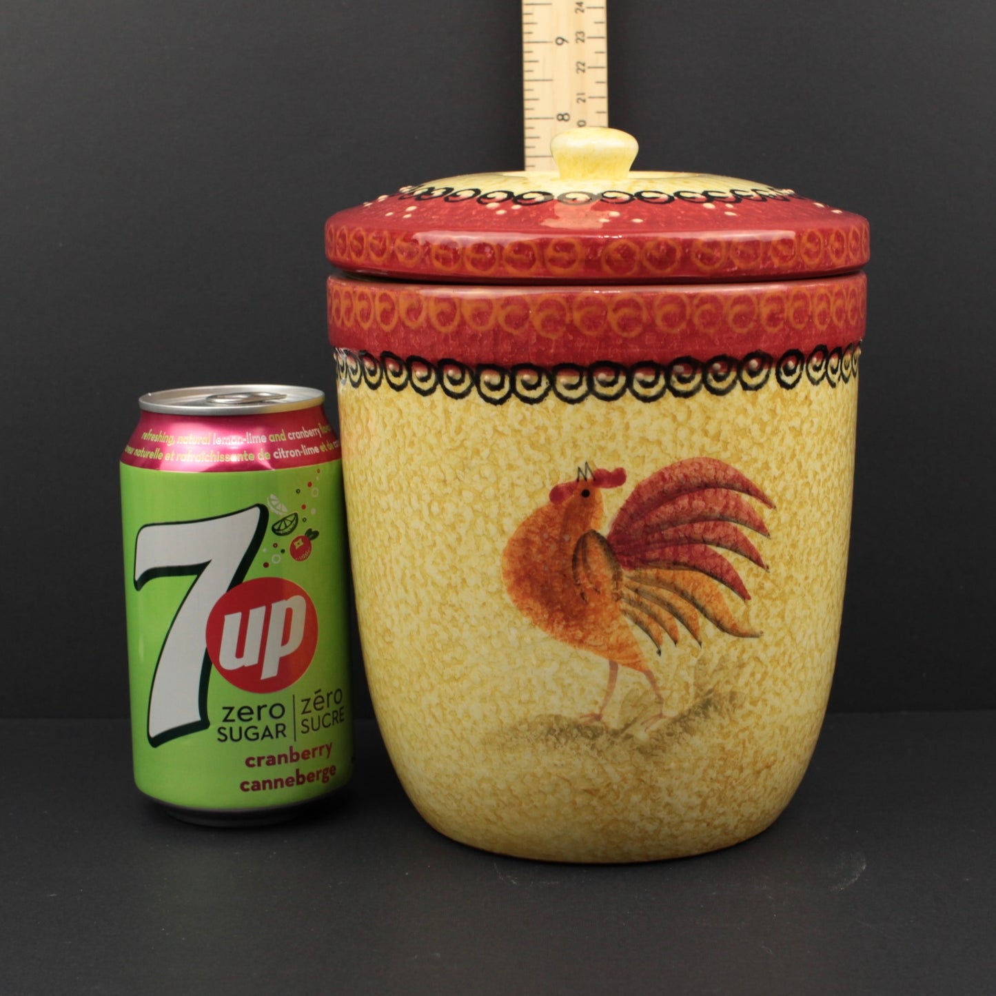 Rooster canister