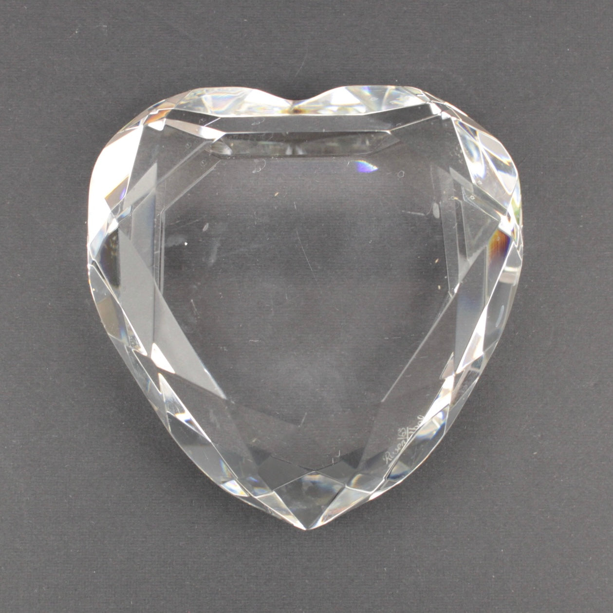 Glass heart paperweight