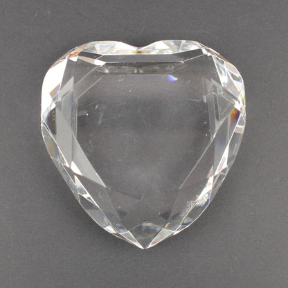 Glass heart paperweight
