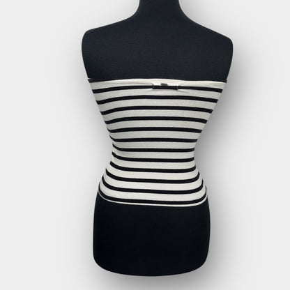 Garage striped bandeau