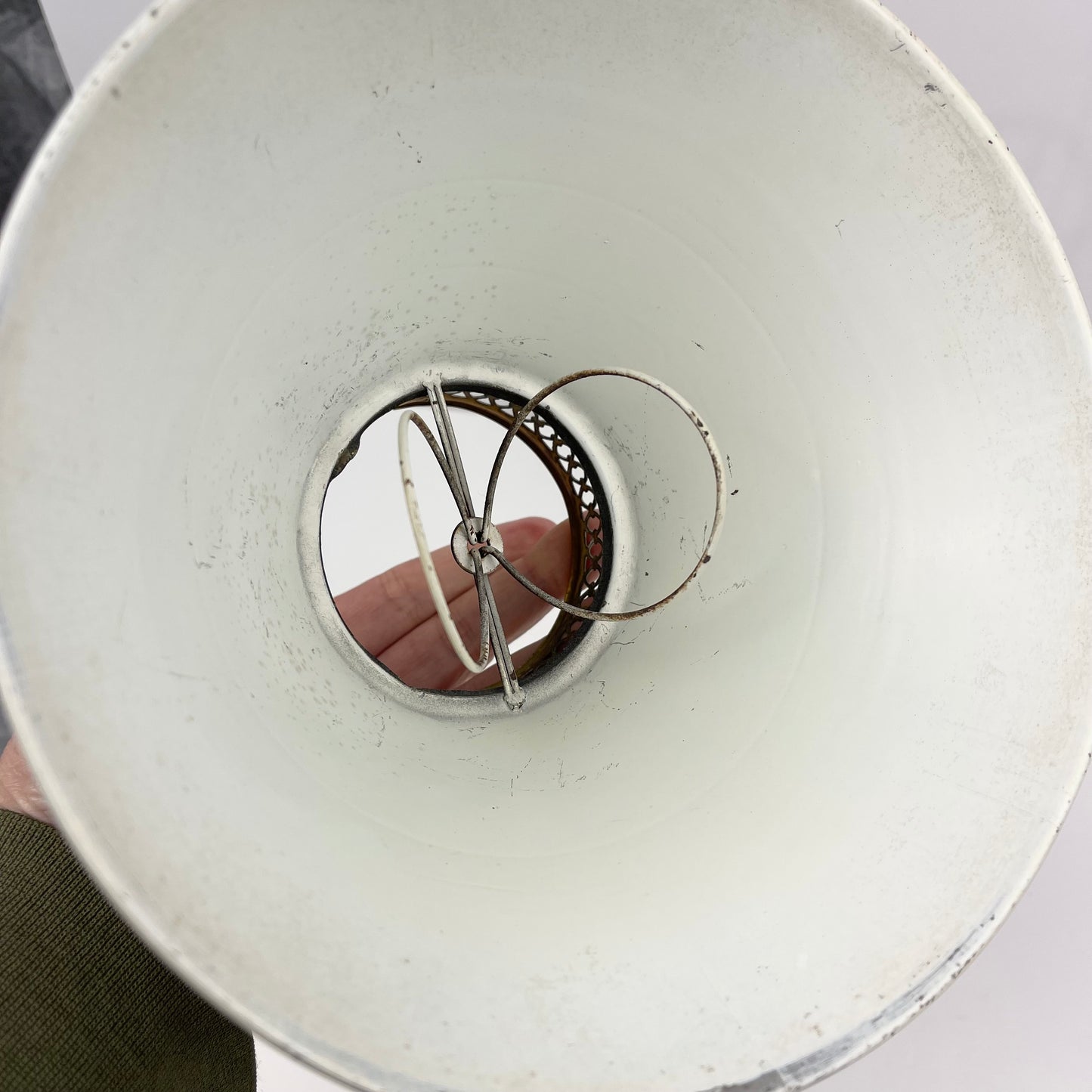 Brass tealight lamp