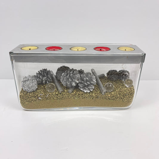 Glass décor with sand/pinecones