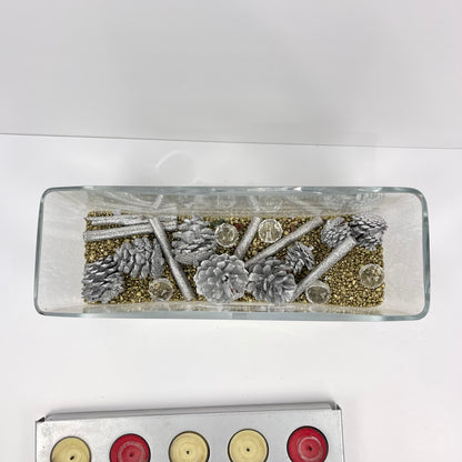 Glass décor with sand/pinecones