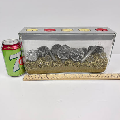 Glass décor with sand/pinecones