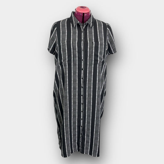 Reitmans button-front dress