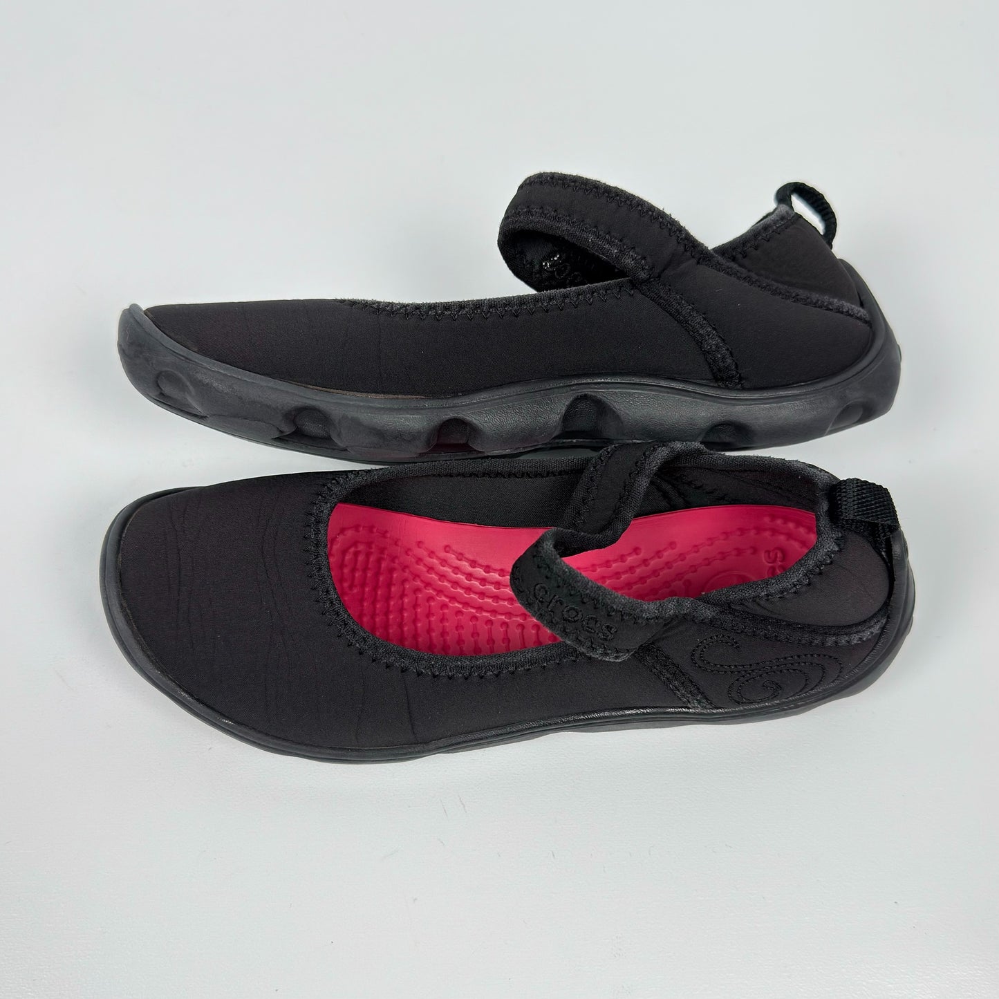 Crocs Mary Jane Flats (J2)