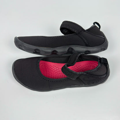 Crocs Mary Jane Flats (J2)