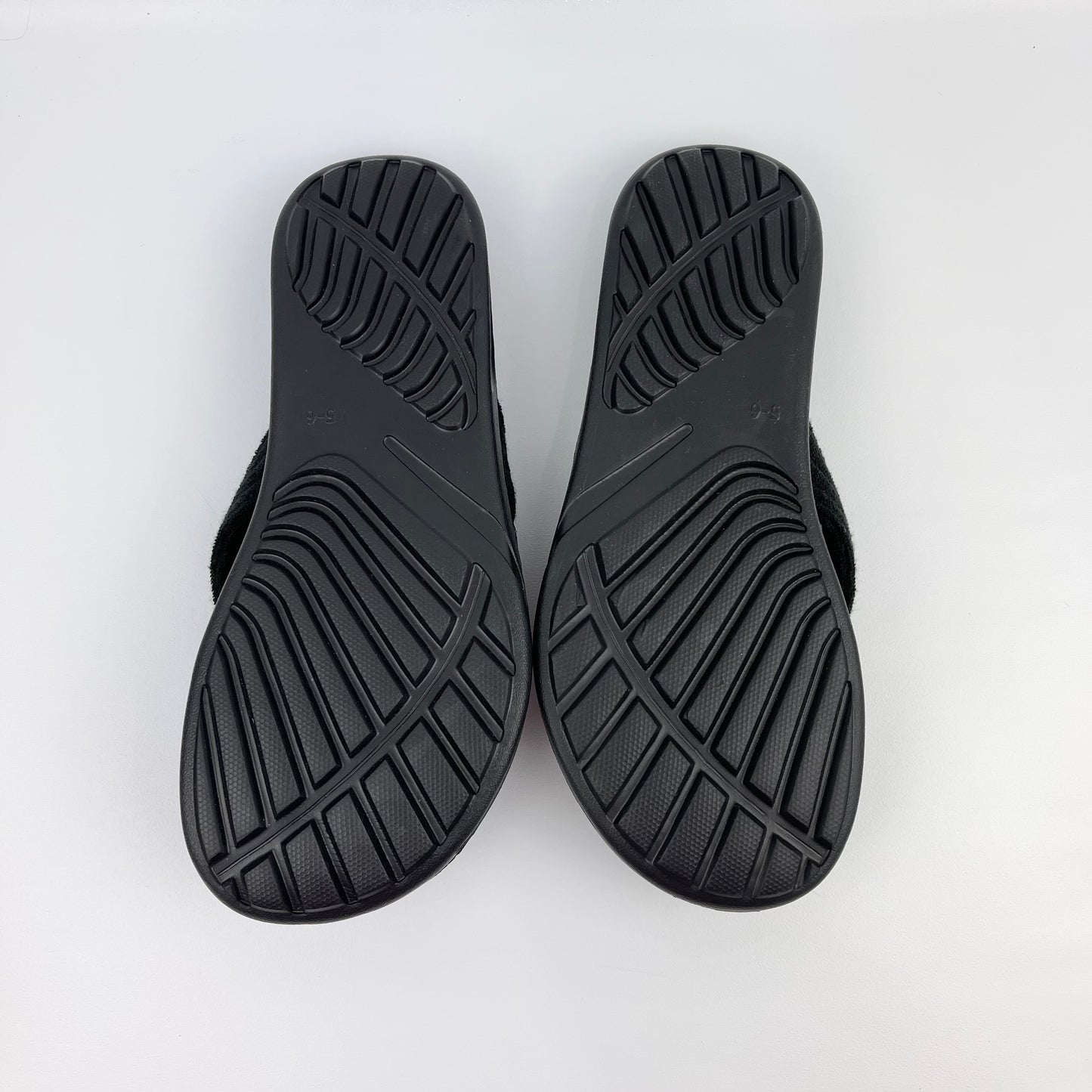 Athletic Works sandal (5-6)
