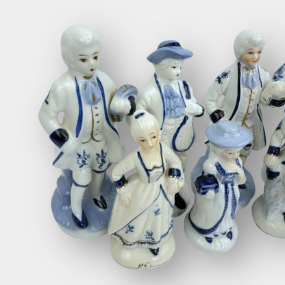 Blue White Figurines Set