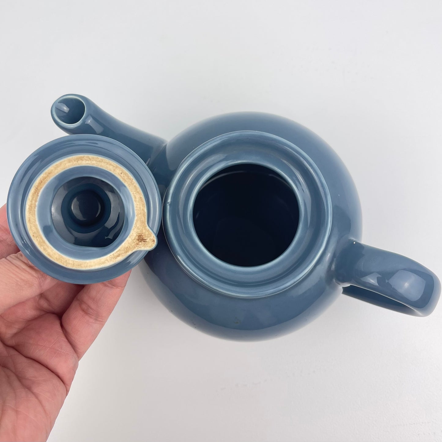 Ceramic teapot