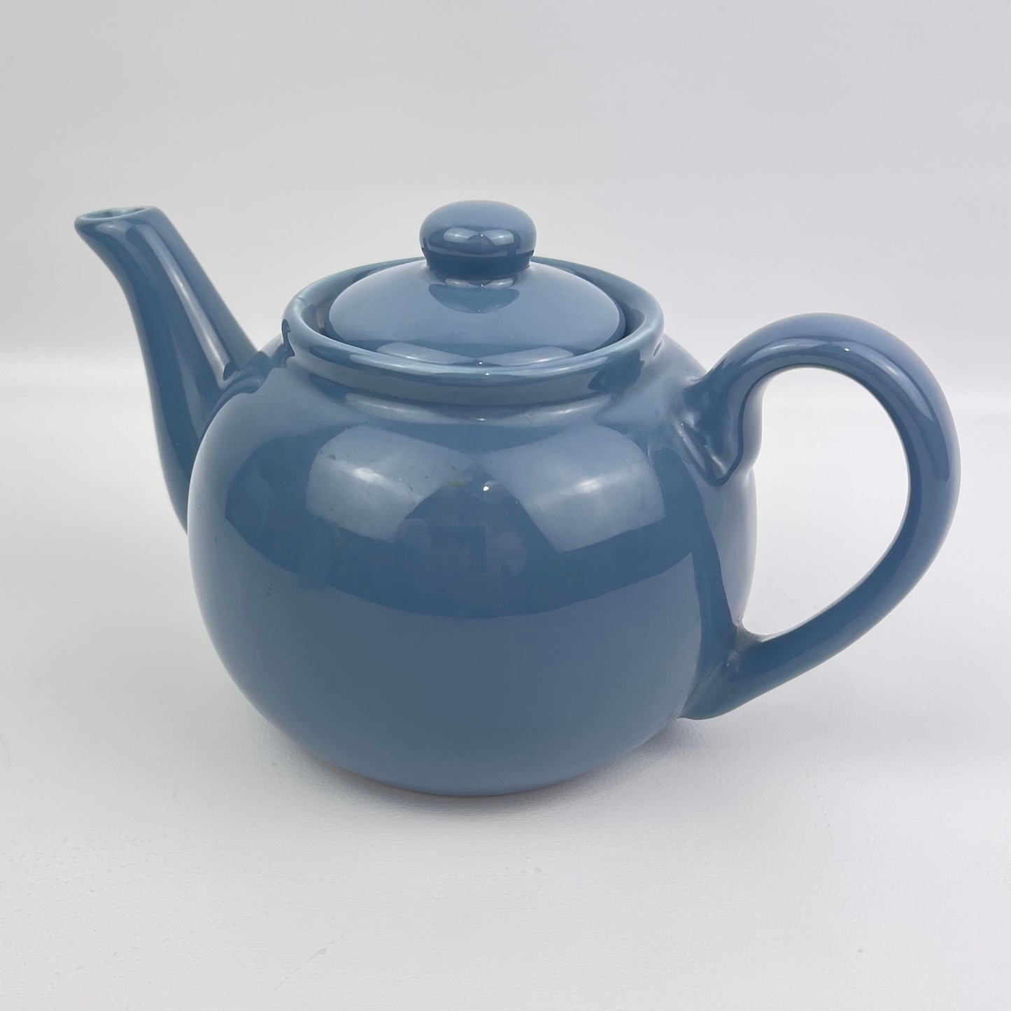 Ceramic teapot