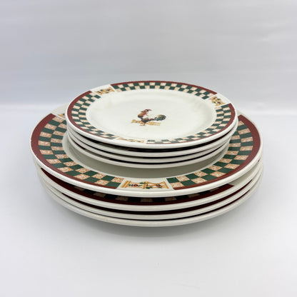 Betty Crocker plates (8)
