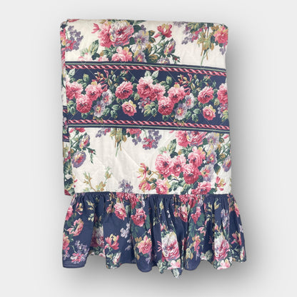 Floral print ruffle trim quilt