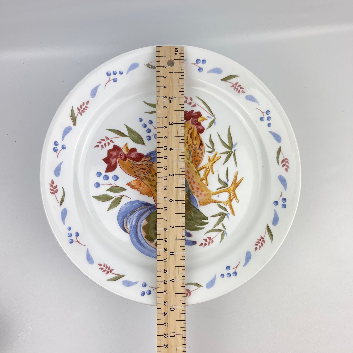 Corelle Vitrelle rooster plate 10"