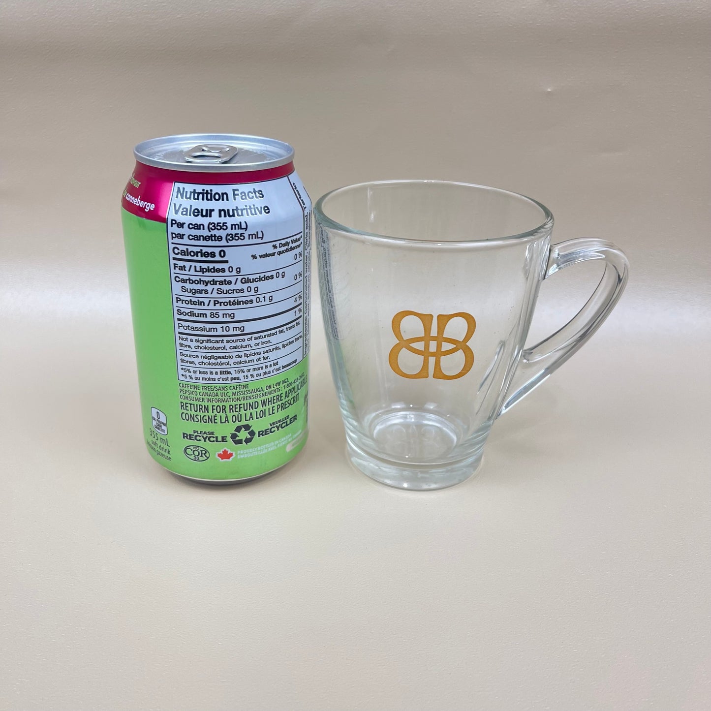 Glass mug