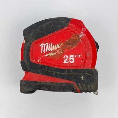 Milwaukee 25' measuring tape