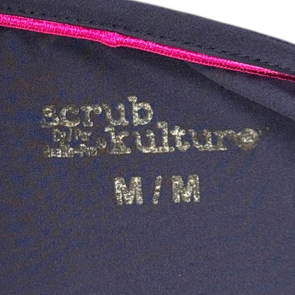 Scrub Kulture scrub top (M)