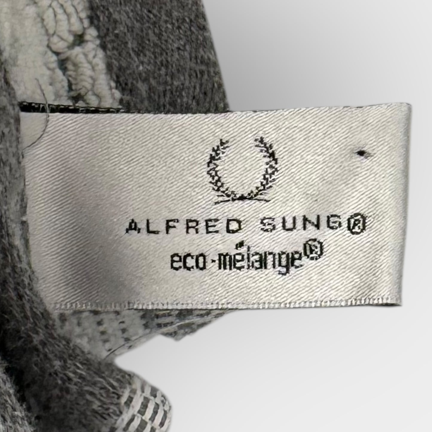 Alfred Sung Eco-Mélange bath towel