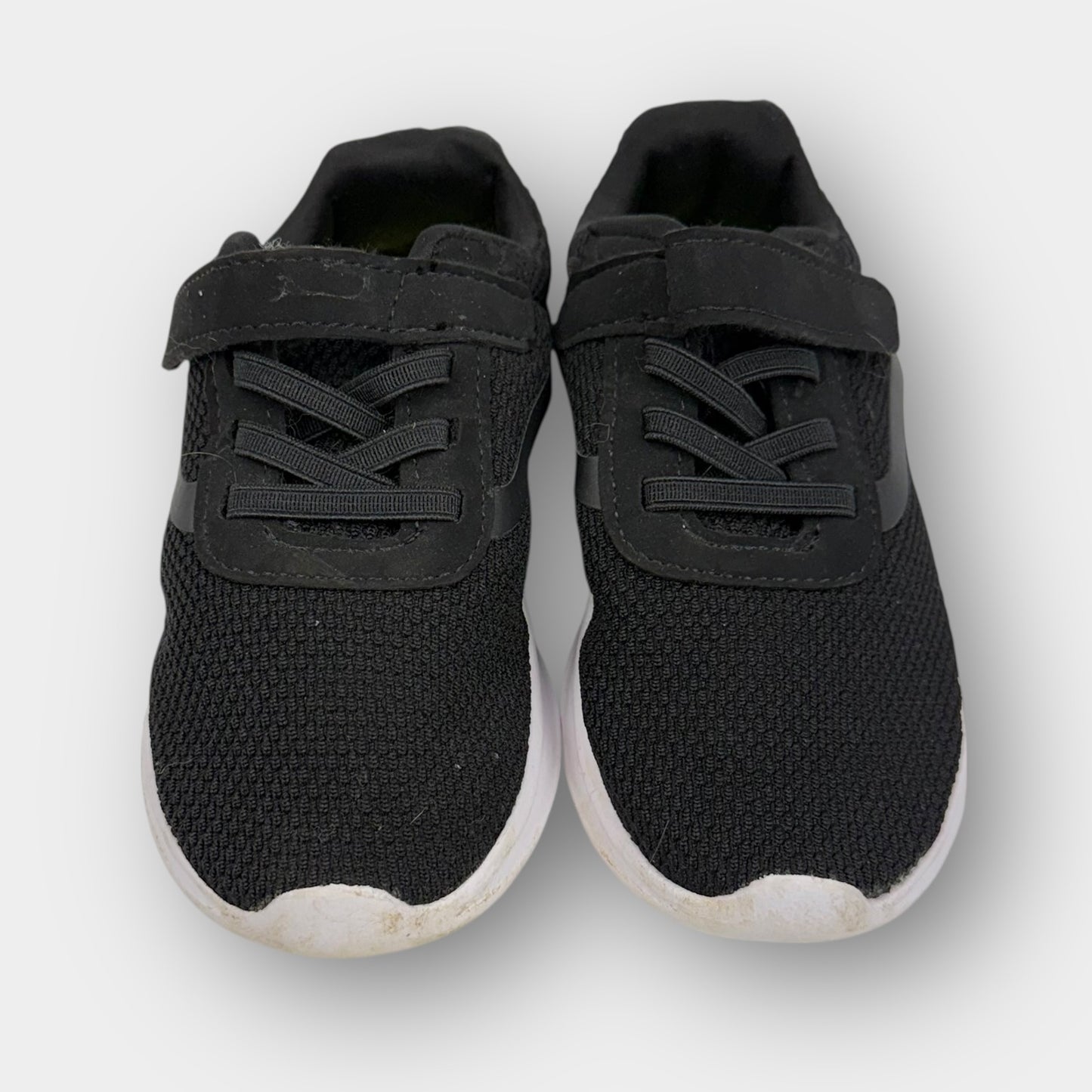 Athletic Works Shoes (9 tod)