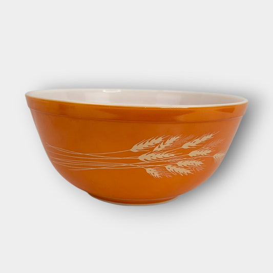 Pyrex Wheat 403 Bowl