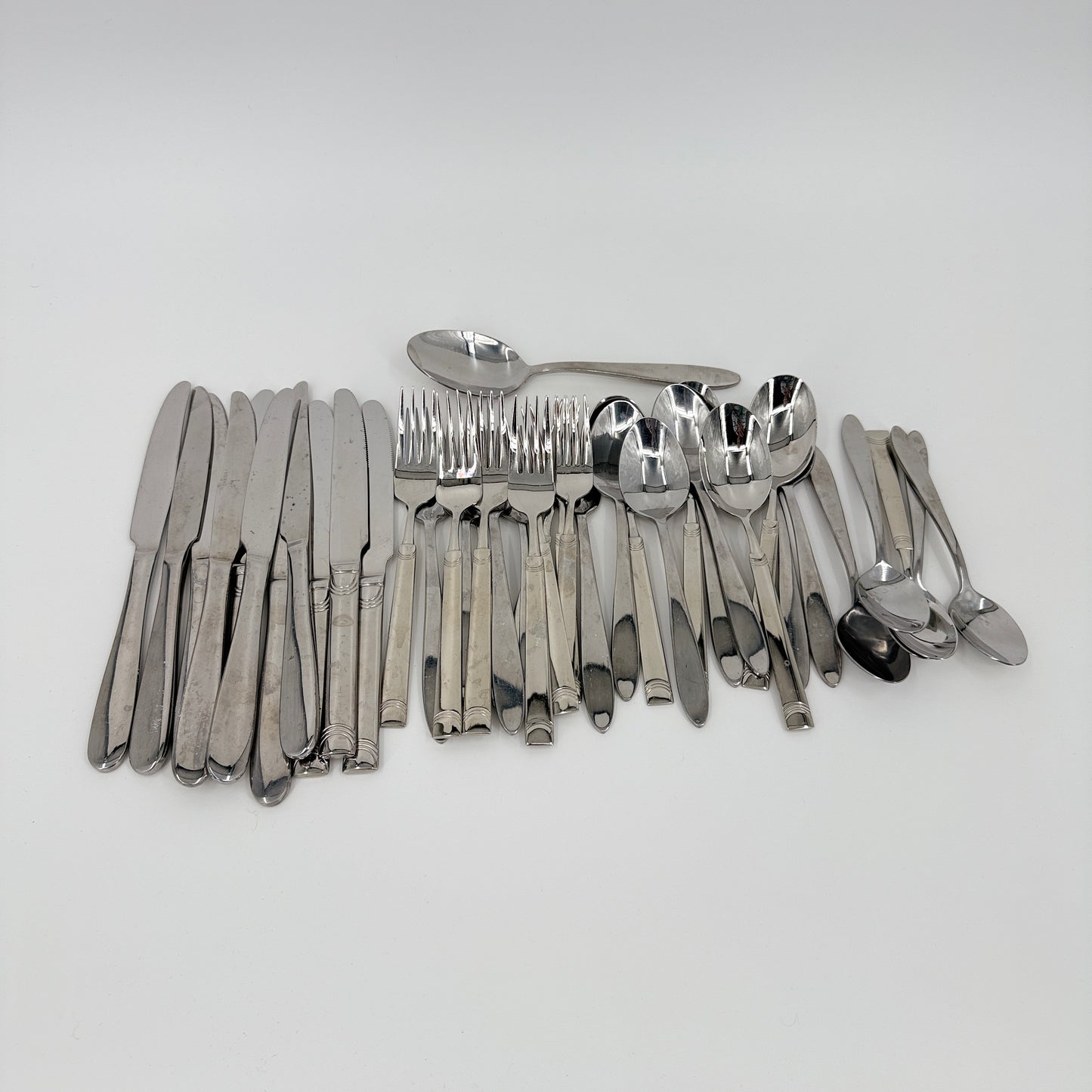 Oneida Mixed Flatware Lot