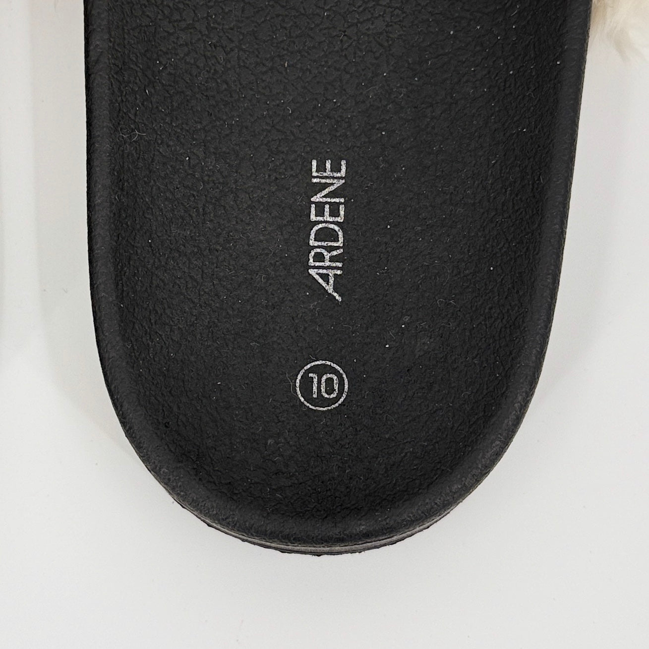 Ardene Faux Fur Slides (9)