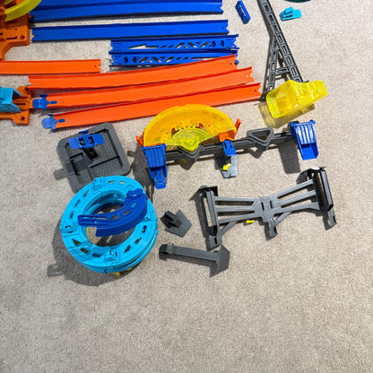 Hot Wheels Vertical Track Set