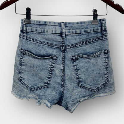 AERO Curvy Midi Shorts