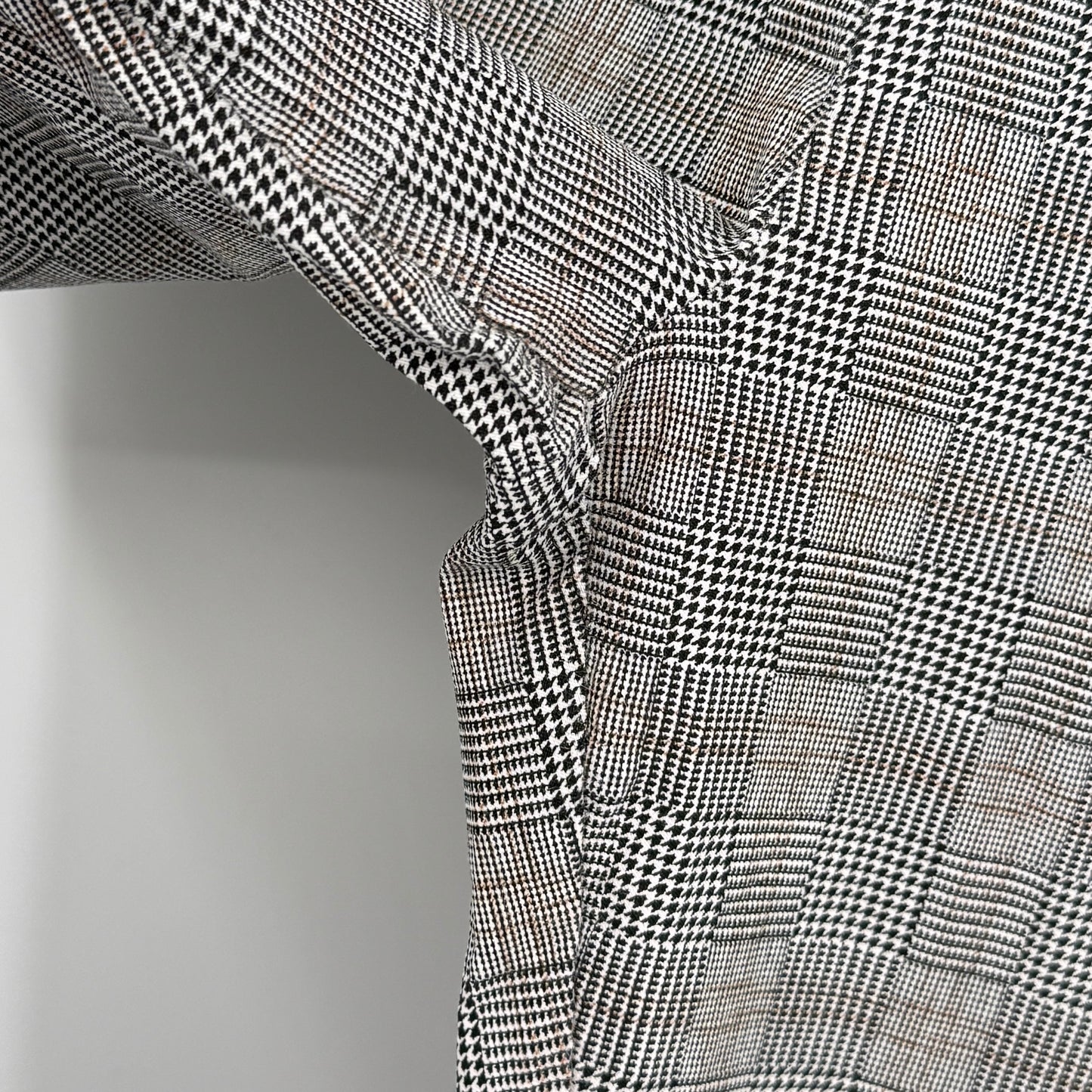 tag Plaid Pants
