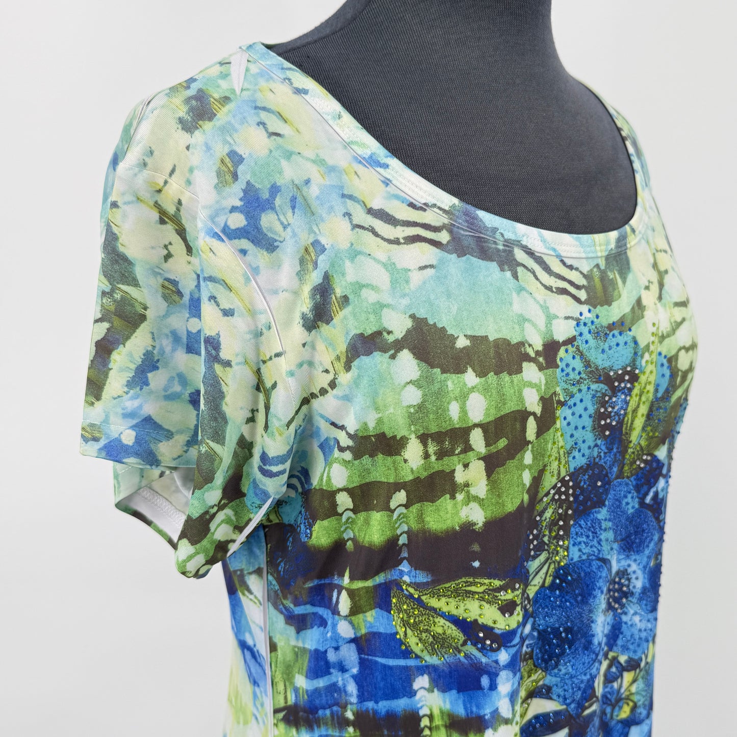 Creation Floral Rhinestone Tunic