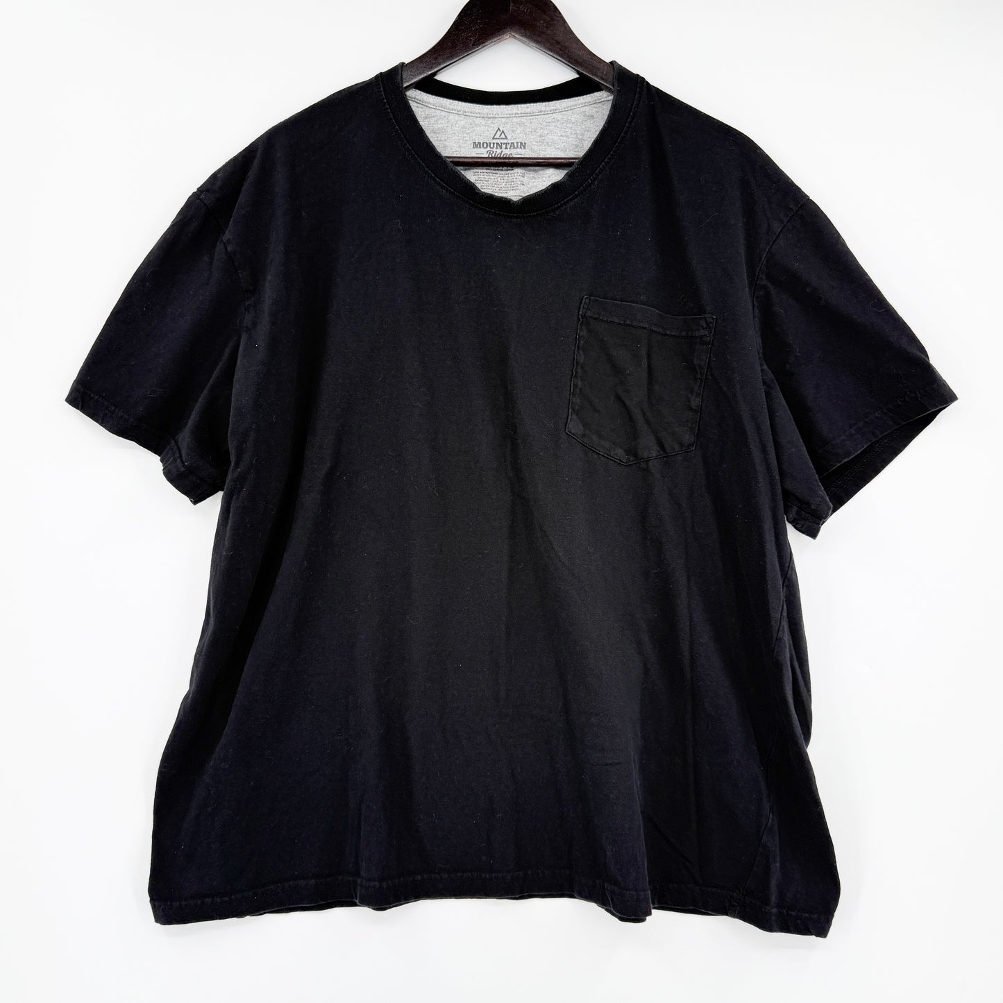 Mountain Ridge Pocket T-Shirt (XXL)