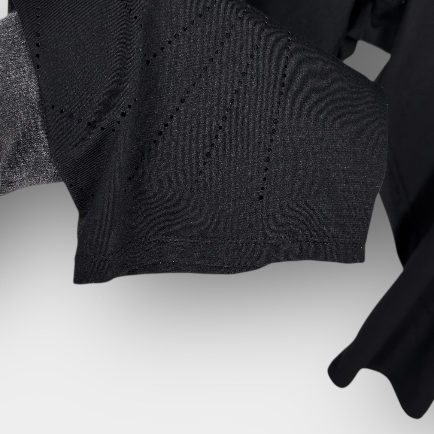 ACX Laser Cut Capri Leggings