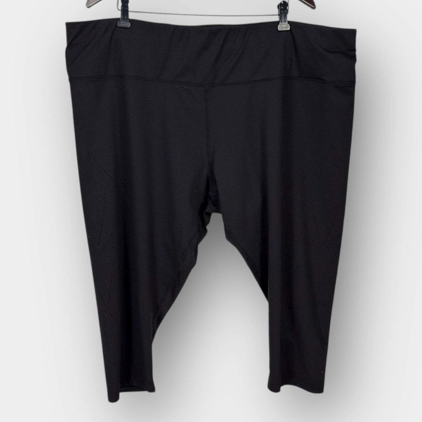 ACX Laser Cut Capri Leggings