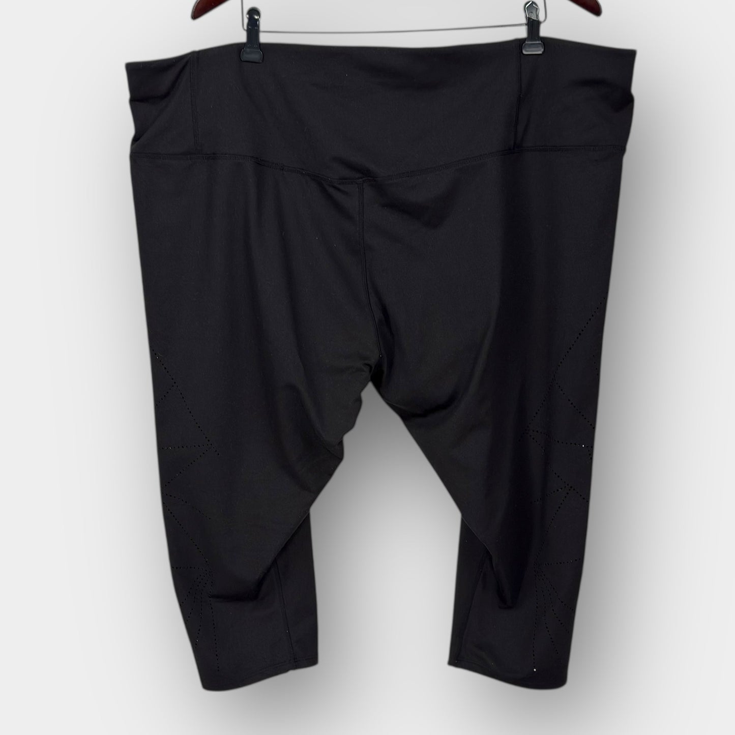 ACX Laser Cut Capri Leggings