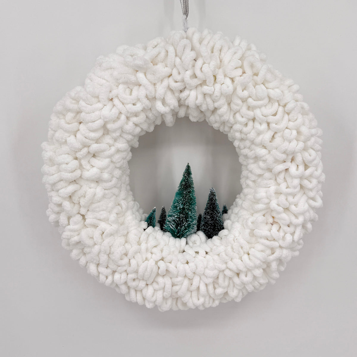 Winter Snow Yarn Wreath
