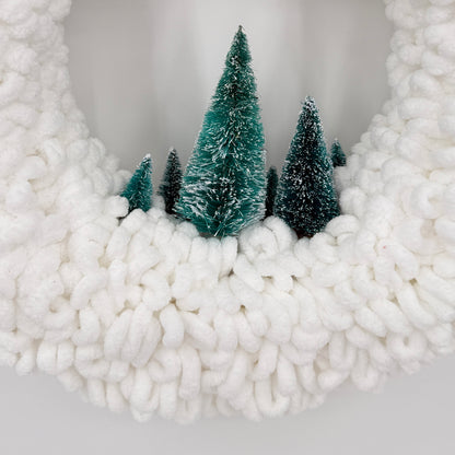 Winter Snow Yarn Wreath