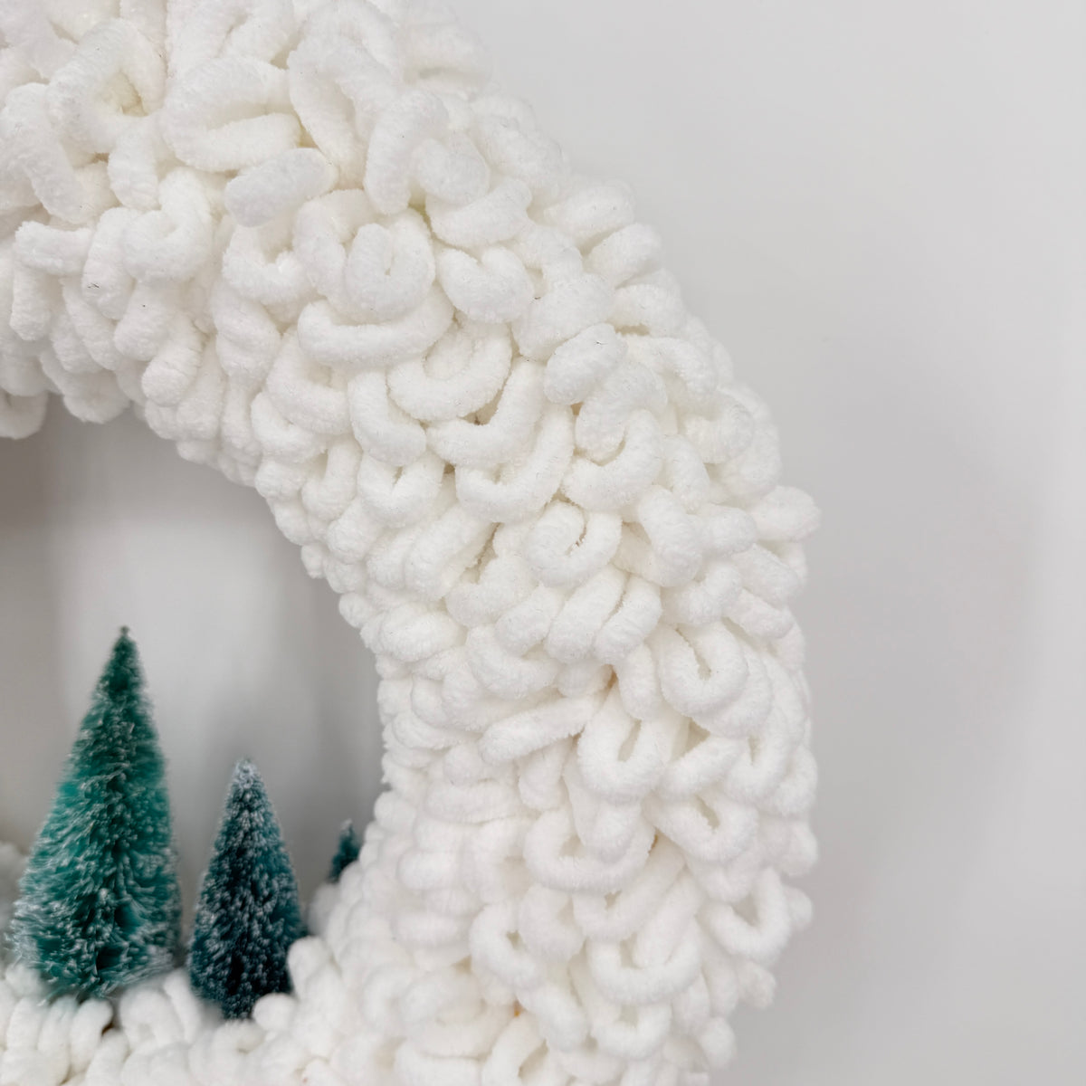 Winter Snow Yarn Wreath