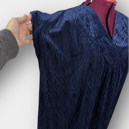 Vanity Fair Velour Caftan (O/S)